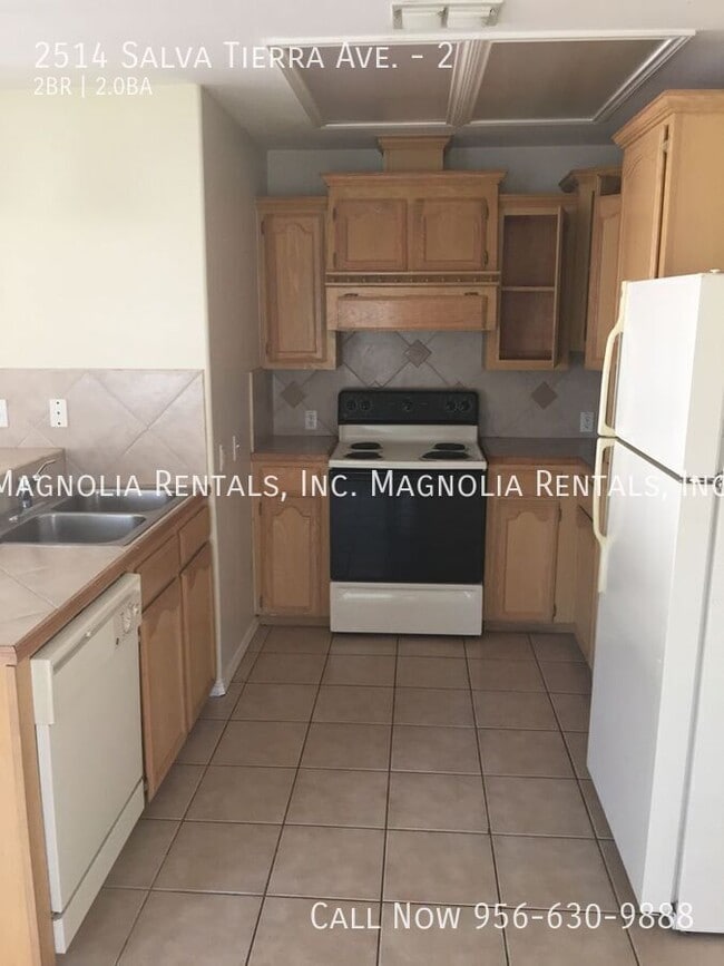 Building Photo - 2514 Salva Tierra Ave.-2