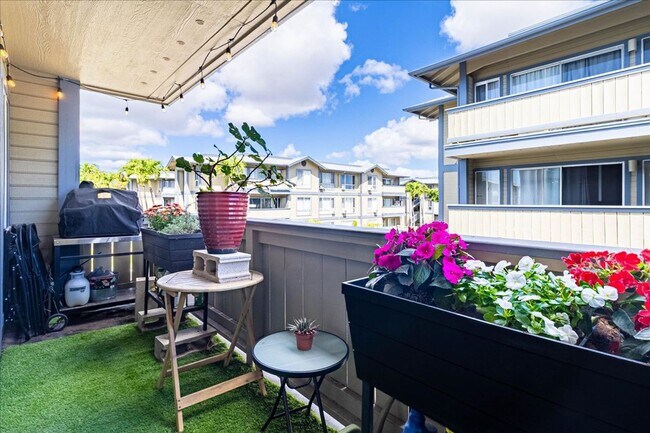 Foto del edificio - Corner end unit Two Bedroom Two Bath Townh...