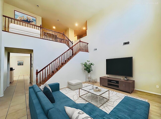 Building Photo - 17231 Greentree Dr