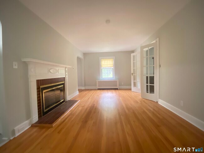Building Photo - 1003 Garden Rd