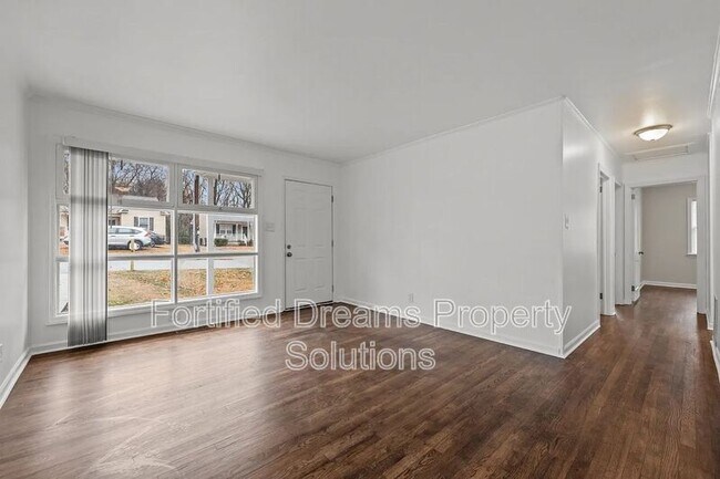 Foto del edificio - 1710 Rainbow Dr