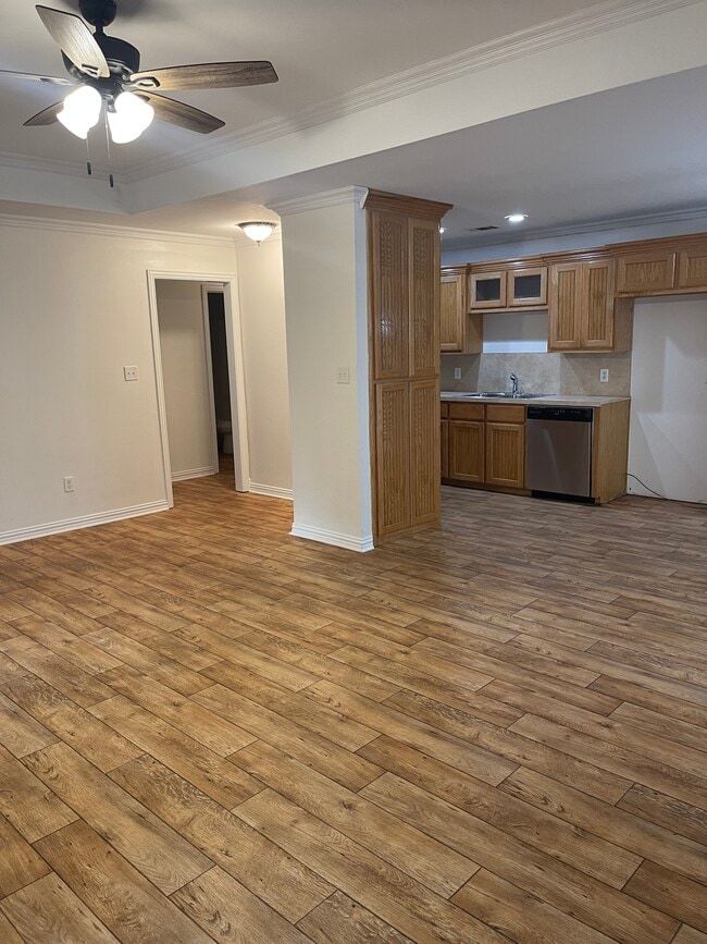 open floor plan - 2099 Edgewood Ln