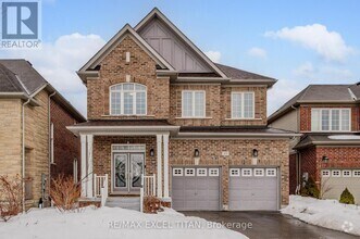 Building Photo - 498 Thomas Slee Dr
