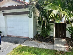 Building Photo - 17843 NW 63rd Ct