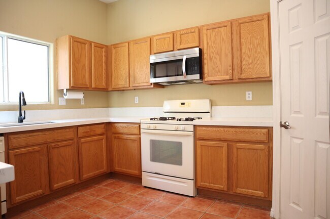Building Photo - 52885 Avenida Ramirez