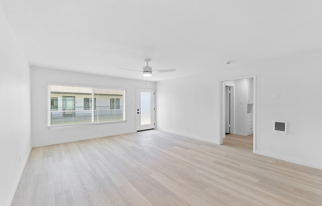 Foto del edificio - 14437 Telegraph Rd