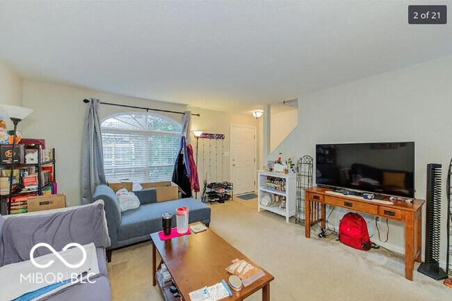 Foto del edificio - 3057 Armory Dr