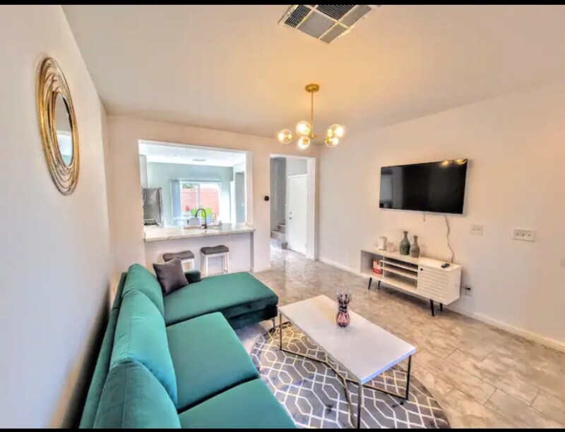Foto principal - 7583 Redwood Point St