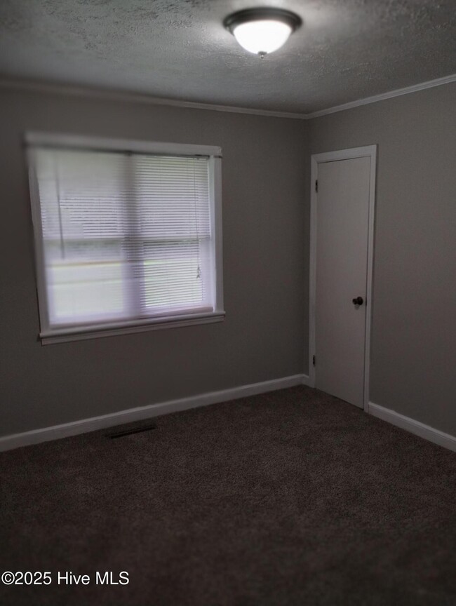 Foto del edificio - 2125 Dawson Cabin Rd