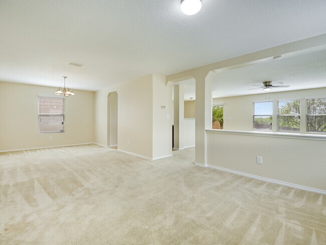 Foto del edificio - 3503 Bisley Pass