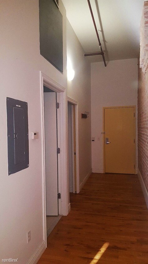 1 br, 1 bath - 208 W Michigan Ave Apt 2I - 1 br, 1 bath  - 208 W Michigan Ave Apt 2I