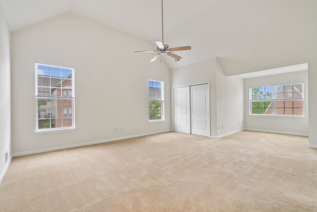 Interior Photo - Barclay Square at Princeton Forrestal