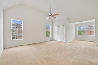 Interior Photo - Barclay Square at Princeton Forrestal