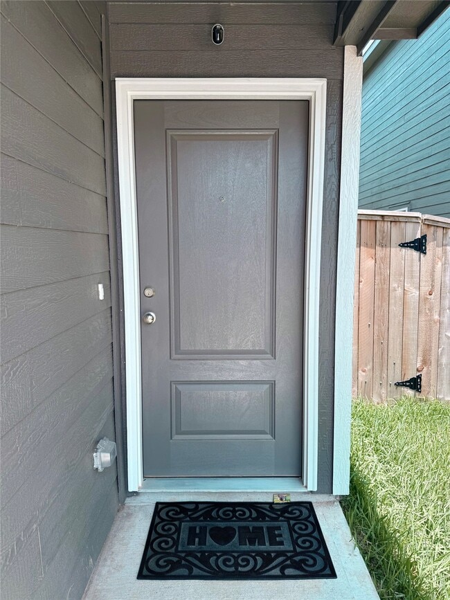 Building Photo - 21321 Carosella Dr