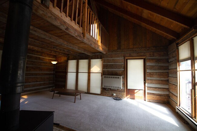 Building Photo - 1bed + Loft Main St Alma!