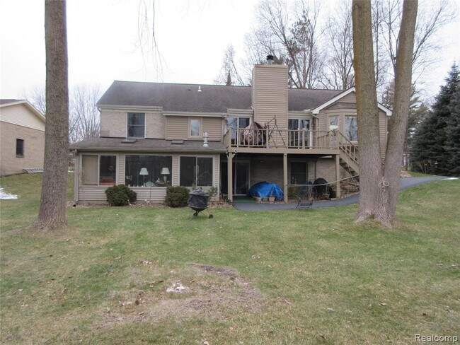 Building Photo - 5386 Bronco Dr