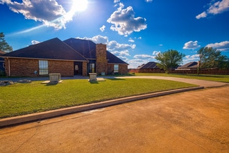 Building Photo - 1601 SW Boyles Landing Rd