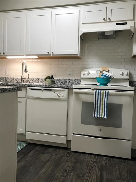 Foto del edificio - 10006 Regal Park Ln