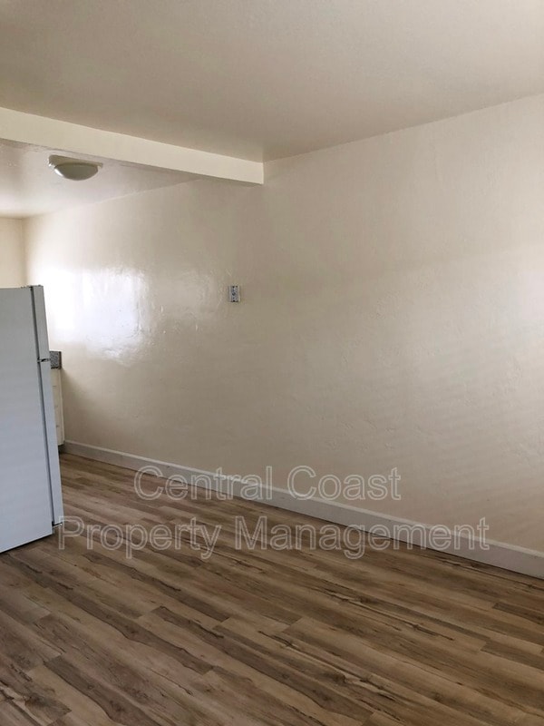 Building Photo - 1021 Funston Ave
