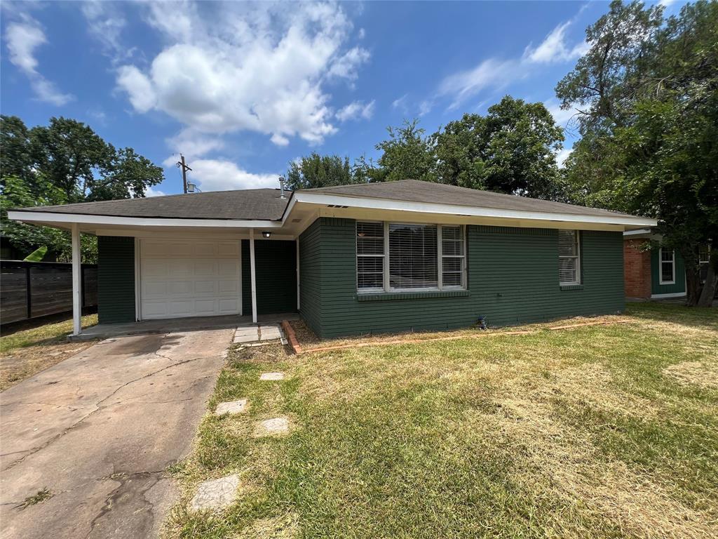 807 E 42nd St, Houston, TX 77022 House for Rent in Houston, TX