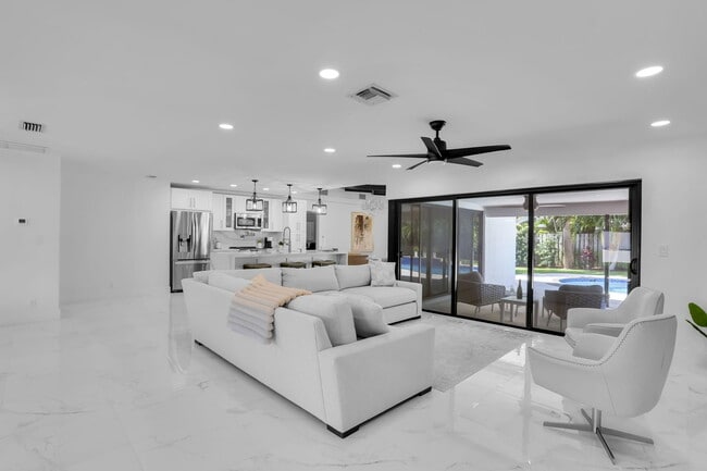 Foto del edificio - 1225 NW 15th St