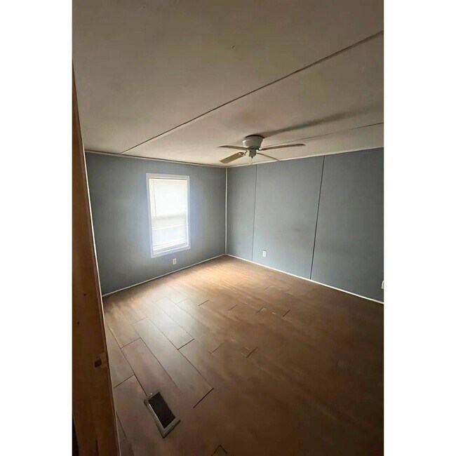 Foto del edificio - 103 Hollyhock Ln