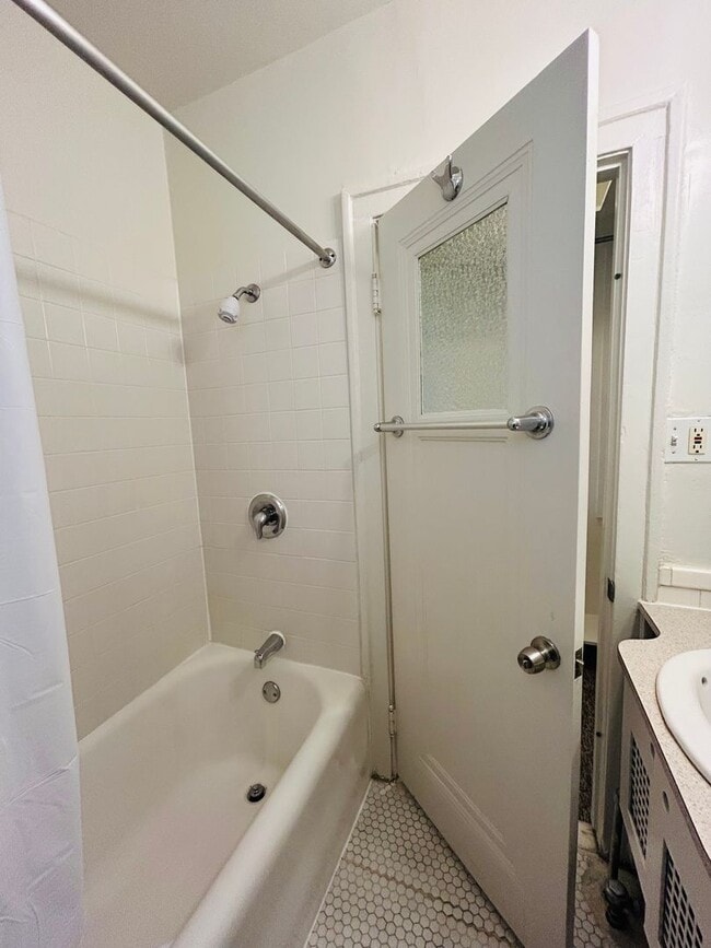 Interior Photo - Winthrop Terrace