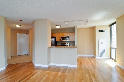 Foto del edificio - 222 N Columbus Dr