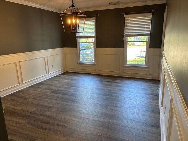 Building Photo - 2501 Water Run Ct