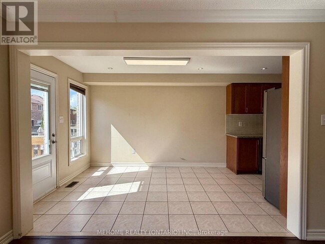 Building Photo - 49 Selkirk Dr