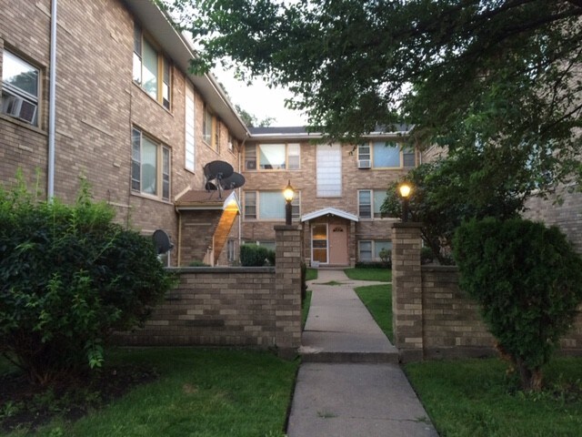 70-74 E 138th - 70 E 138th St