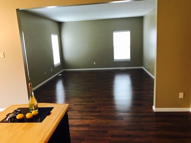 Building Photo - 5464 Grey Dr