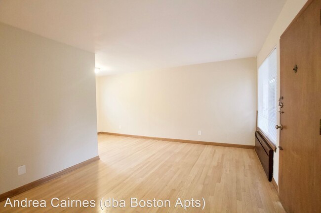 Building Photo - 168 Boston St