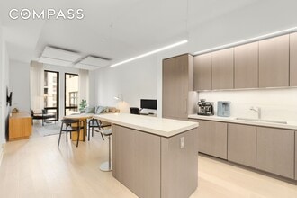 Building Photo - 77 Charlton St