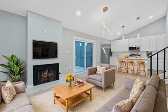 Building Photo - 1508 Rockdale Cir