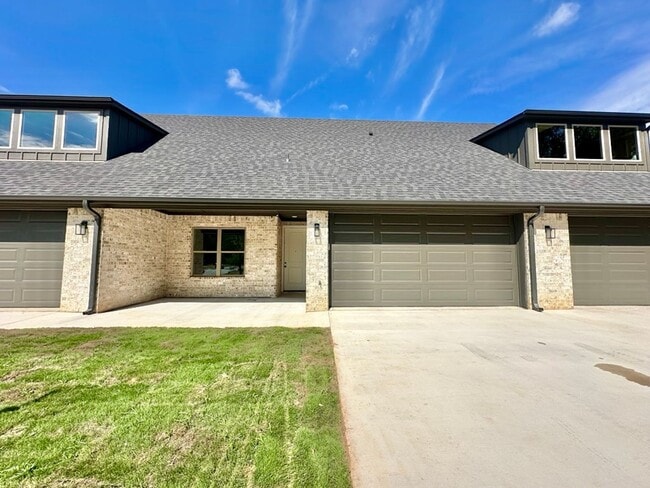 Foto del edificio - Tour Today! New Construction 2 Bed 2 Bath ...