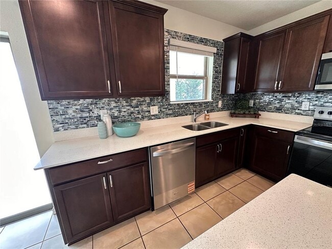 Foto del edificio - 630 Citrus Isle Blvd