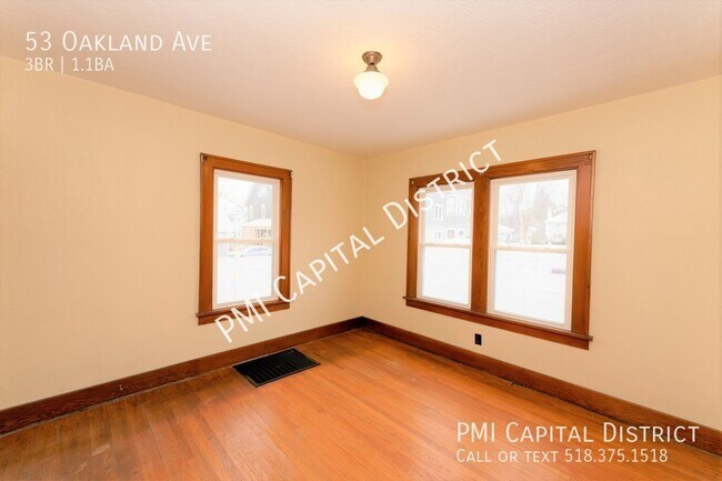 Foto del edificio - Beautiful, Two-Story House for Rent w/ 3 b...
