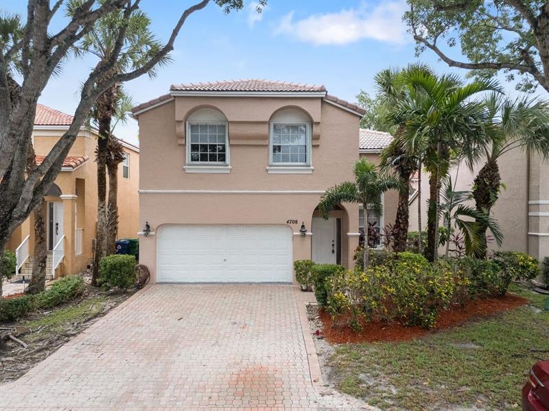 Primary Photo - 4708 NW 115th Terrace