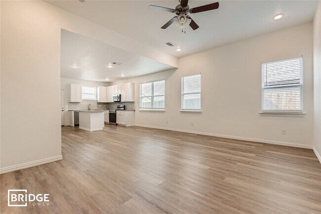 Foto del edificio - 5501 Wynwood Dr