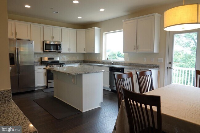 Building Photo - 11838 Boland Manor Dr
