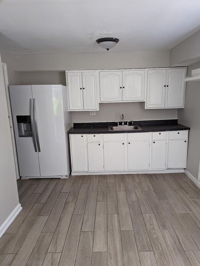Interior Photo - Brickyard 60th