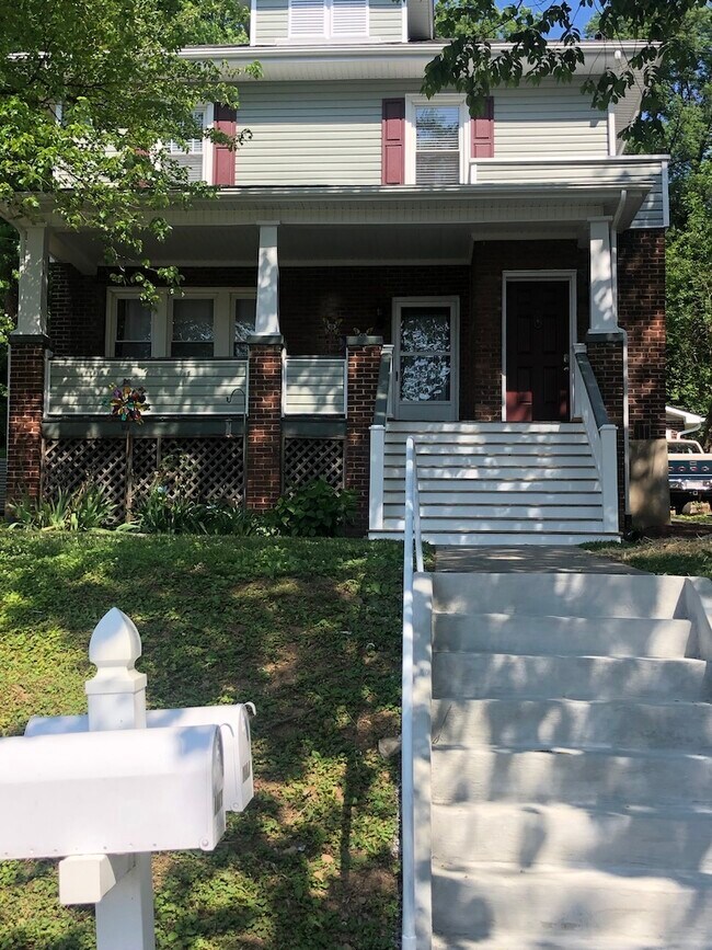 Foto del edificio - 1330 Belleview Ave SE