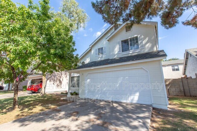Building Photo - 441 S Maple