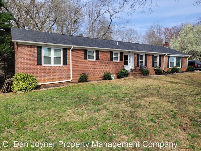 Building Photo - 3 br, 2 bath House - 75 Jubilee Church Rd