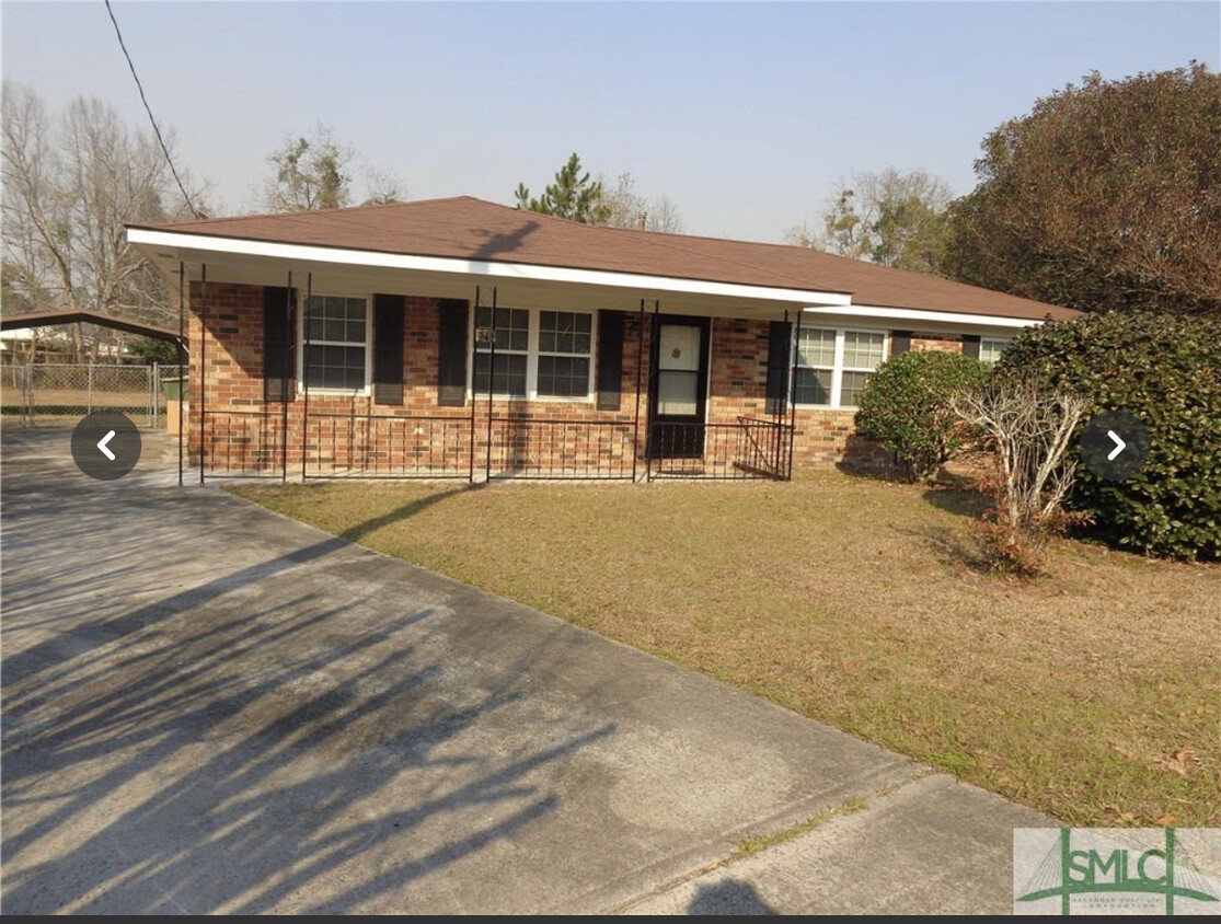 Primary Photo - 242 Deerwood Dr
