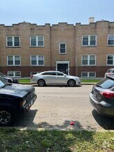 Building Photo - 5907 W Arthington St