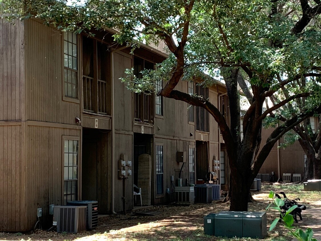 5401 Laguna Dr, Abilene, TX 79605 Condo for Rent in Abilene, TX