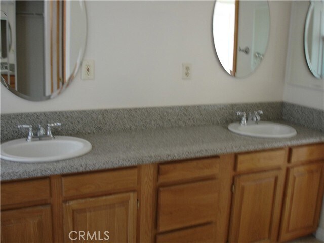 Building Photo - 301 Lampman Way