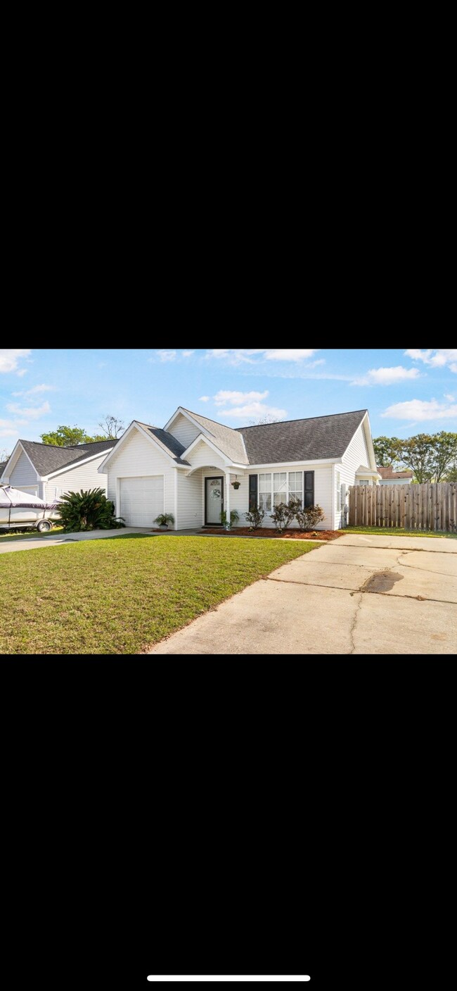 Foto del edificio - 151 Radford Cir